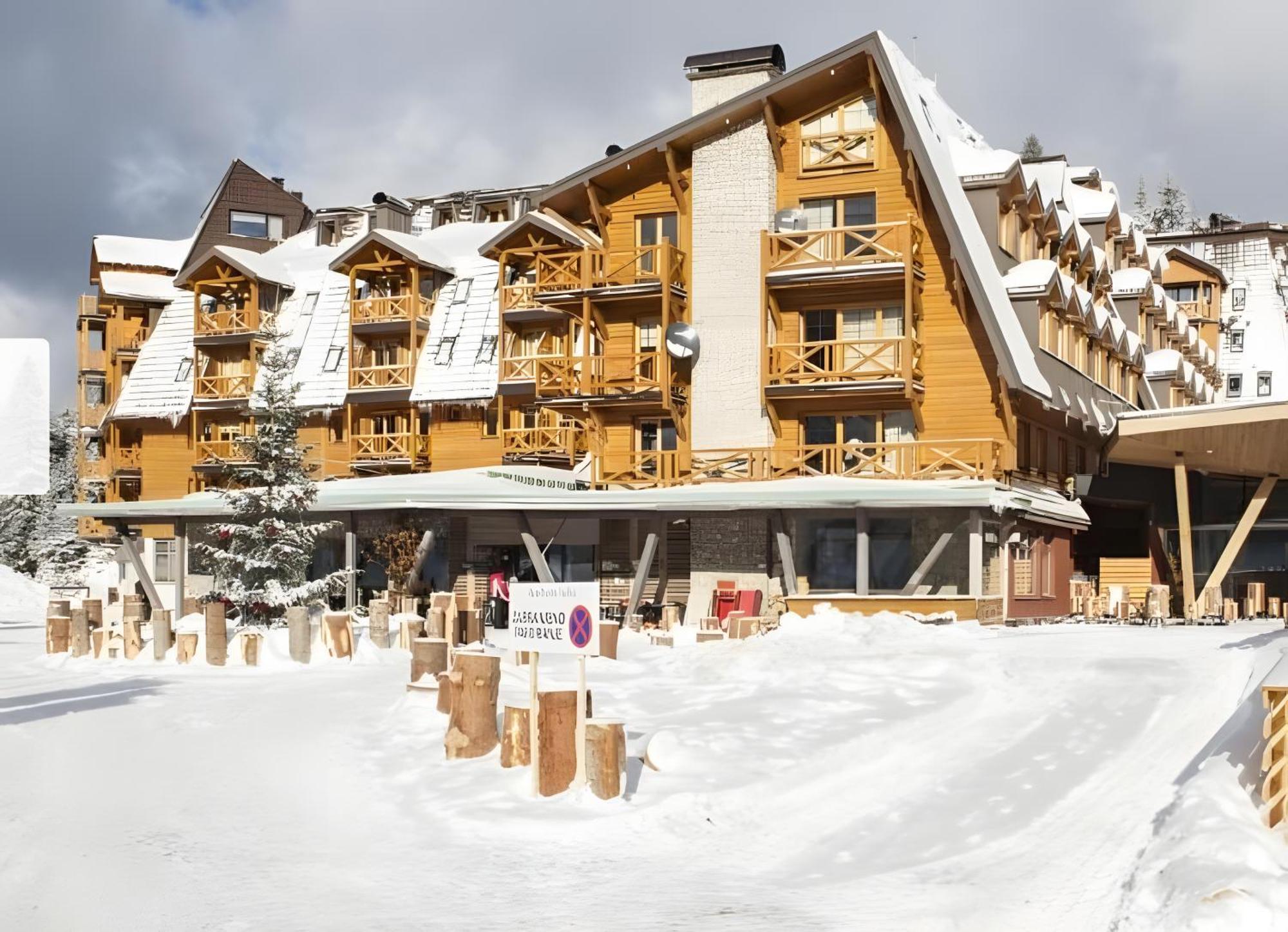 Apartments B229 & B230 In Aparthotel Vucko, Jahorina -Private Host Exterior foto